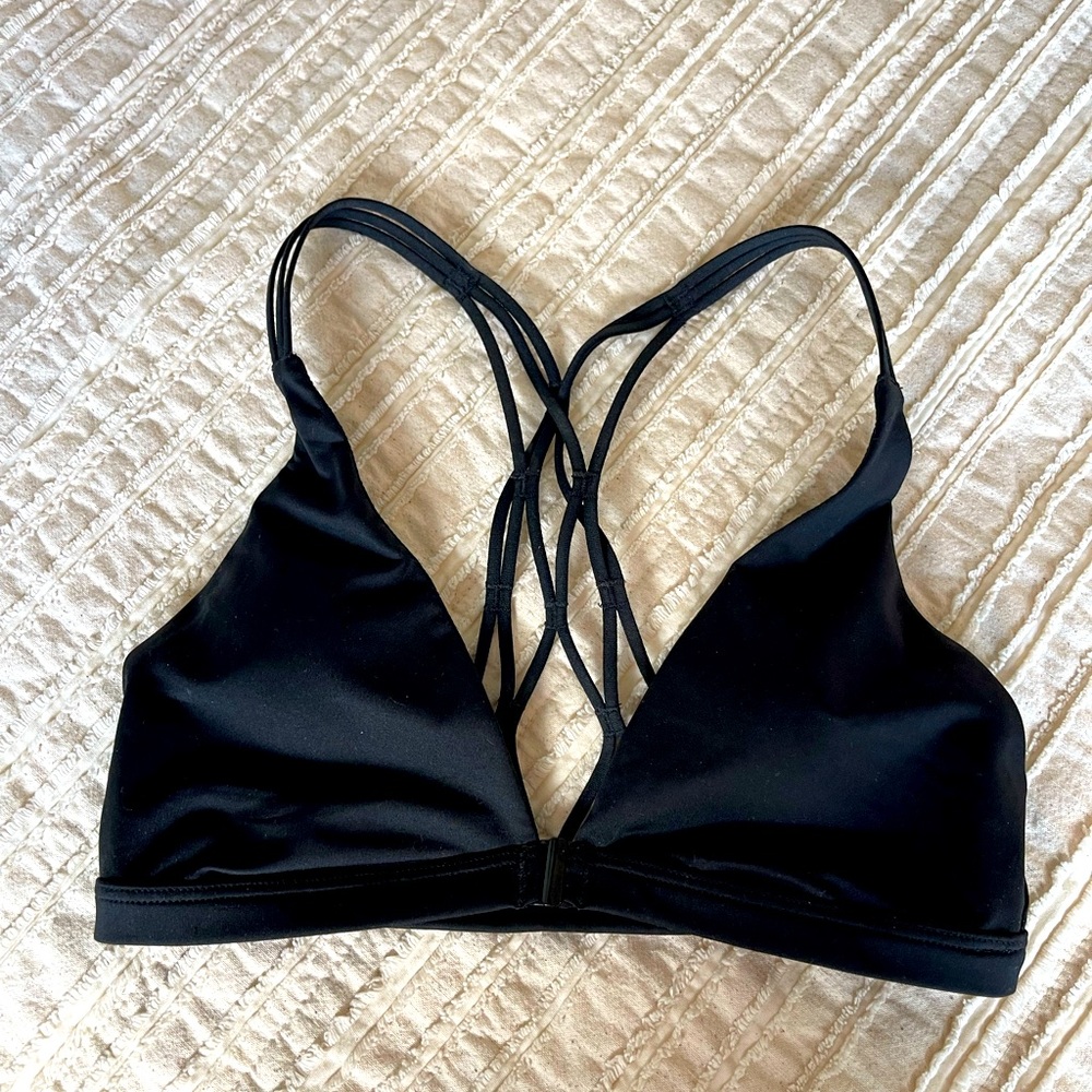 Victoria Sport Bikini Swim Top